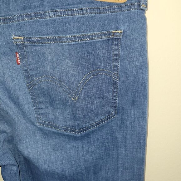 Levi's Boyfriend Mid Rise Women's Jeans Denim Medium Wash 32x27 - Picture 8 of 13